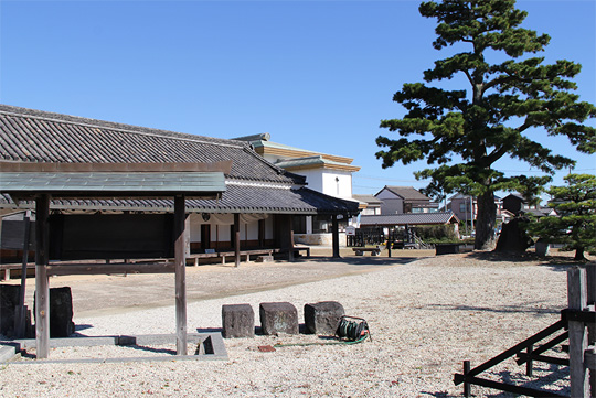 新居関所